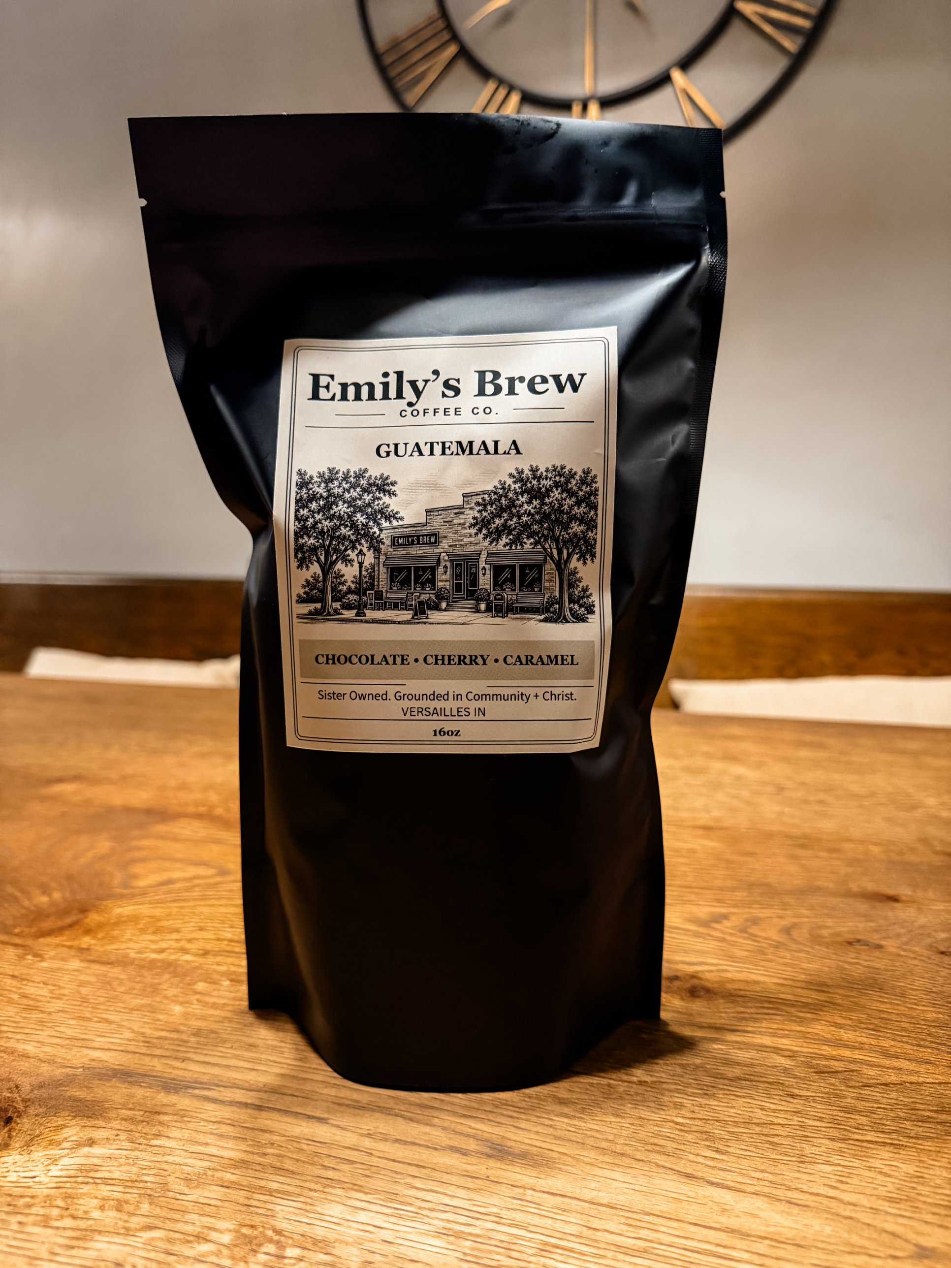 Guatemala whole bean coffee bag, 16 oz